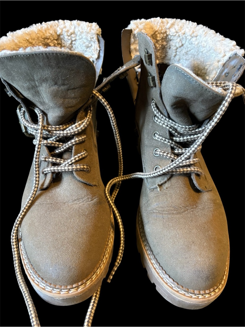 Universal Thread Olive Green Suede Lace-Up Sherpa Combat Boots